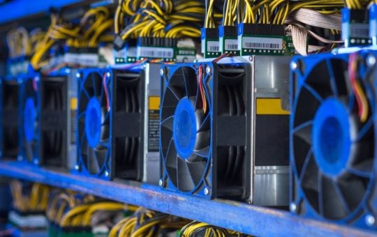 Bitcoin Miner Riot Platforms Records Modest Revenue Gain Despite 36% Decrease in Mined BTC