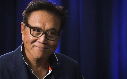 Robert Kiyosaki's 6 Rules of Surviving a Bad Market Crash Include Bitcoin: Details