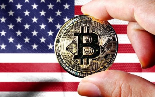 Lummis Introduces Bitcoin Reserve Bill Aiming to Bolster US's Global Financial Standing