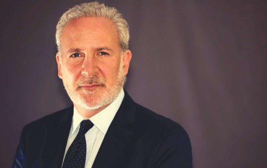 Peter Schiff Argues America’s Bitcoin Superpower Vision Will Weaken its Economy