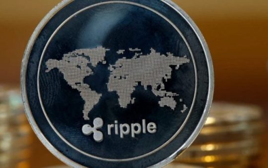 XRP breaks through $1 amid Trump-Ripple CEO meeting speculation